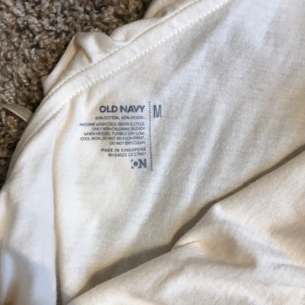 Old Navy Top - Picture 3 of 3